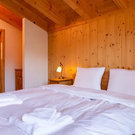 Grand Swiss Chalet Cou Cou For 10 Next To Skilift! *